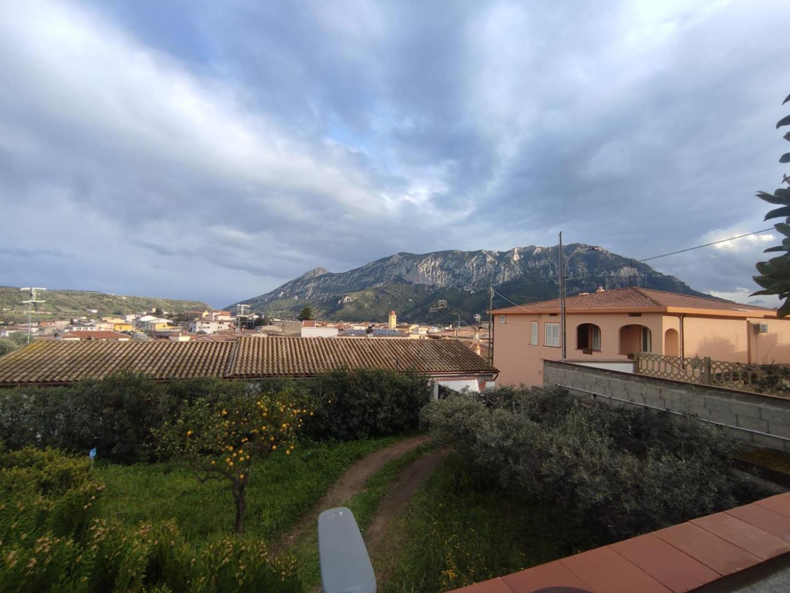 Appartamento Su Survaju Irgoli Bagian luar foto